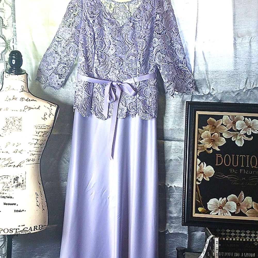 Evenings Lace Satin Lilac Dress Sz 14